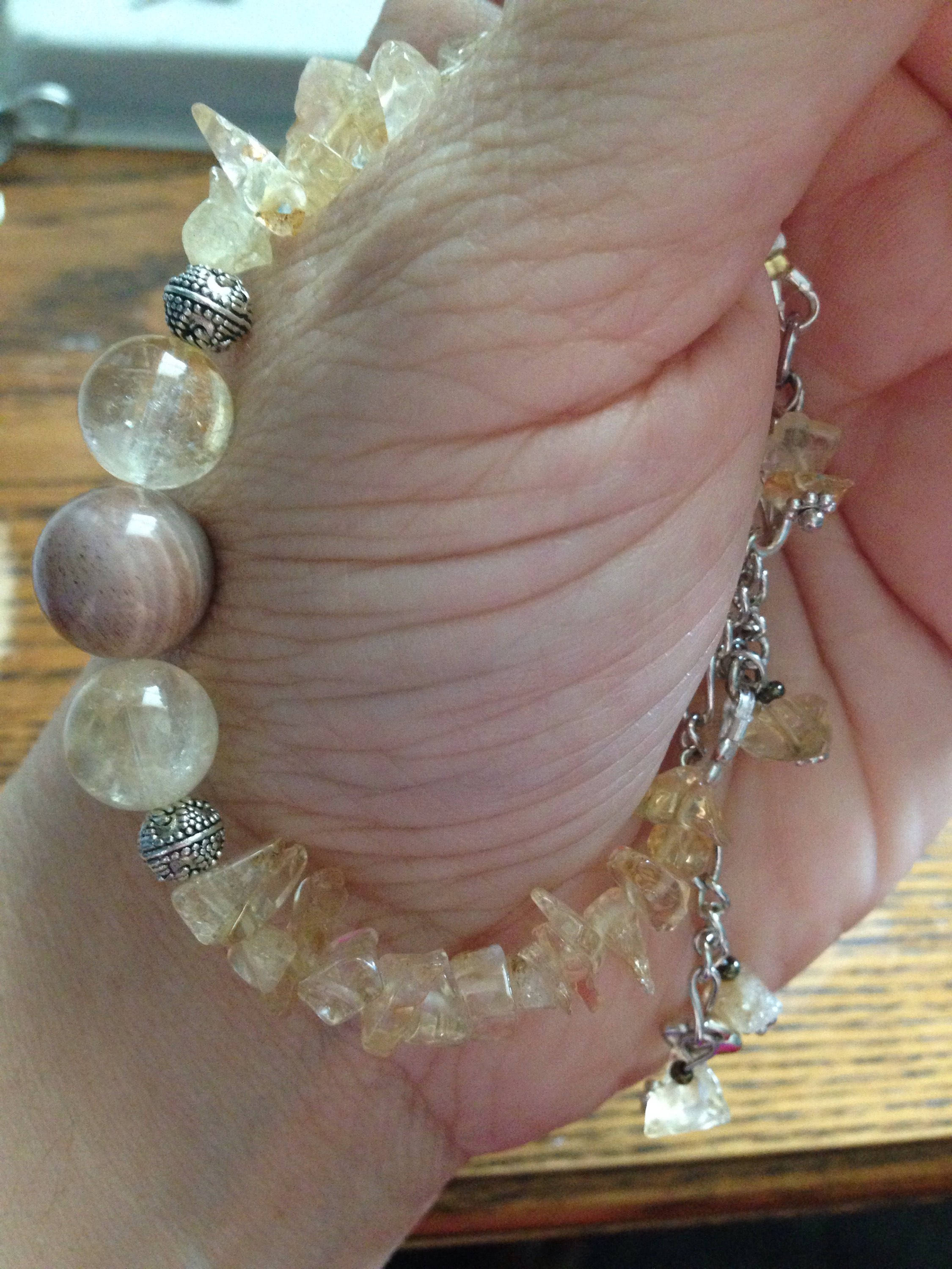 Citrine & Moonstone ladies bracelet, stone bracelet, natural stone jewelry, chip stone bracelet, heart charm, single strand w/ charms
