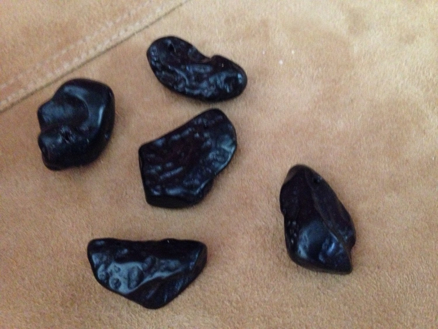 TEKTITE (S008) tumblestones, pocket stones, promote lucid dreaming, wisdom, knowledge, strengthen energy field, metaphysical crystals