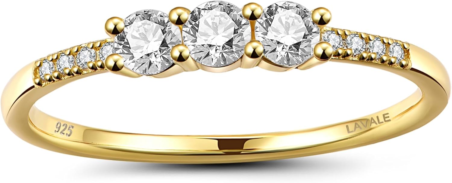 round Cut Moissanite Wedding Band for Women, Brilliant D Color VVS1 Clarity Classic Lab Created Diamond Solitaire Ring 18K White Yellow Rose Gold Vermeil 4 Claw Knife Edge Moissanite Rings