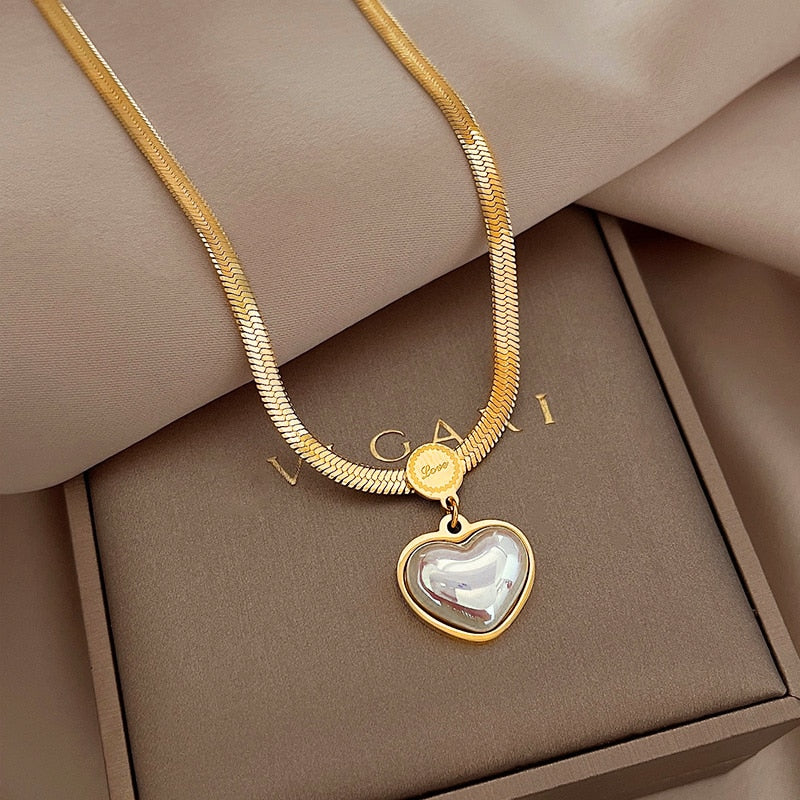 Non Fading Pearl Heart Pendant