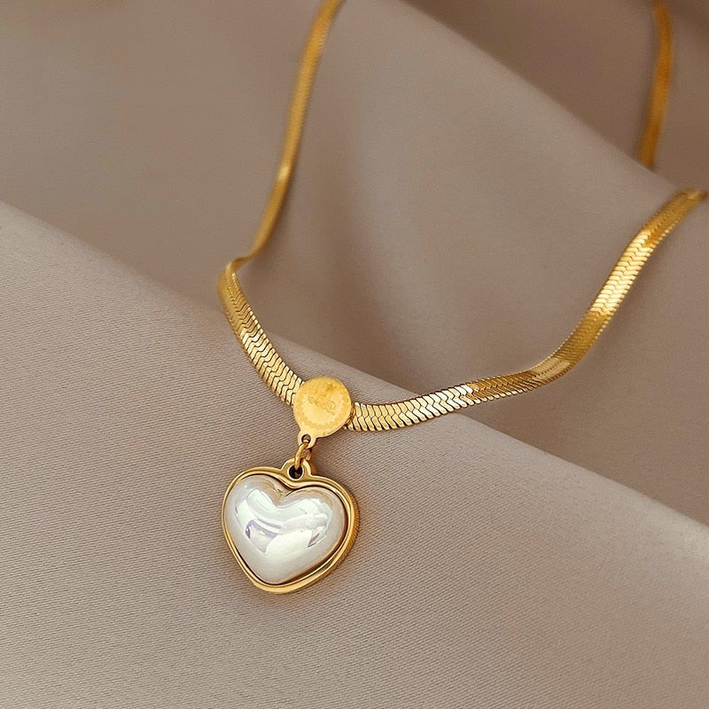 Non Fading Pearl Heart Pendant