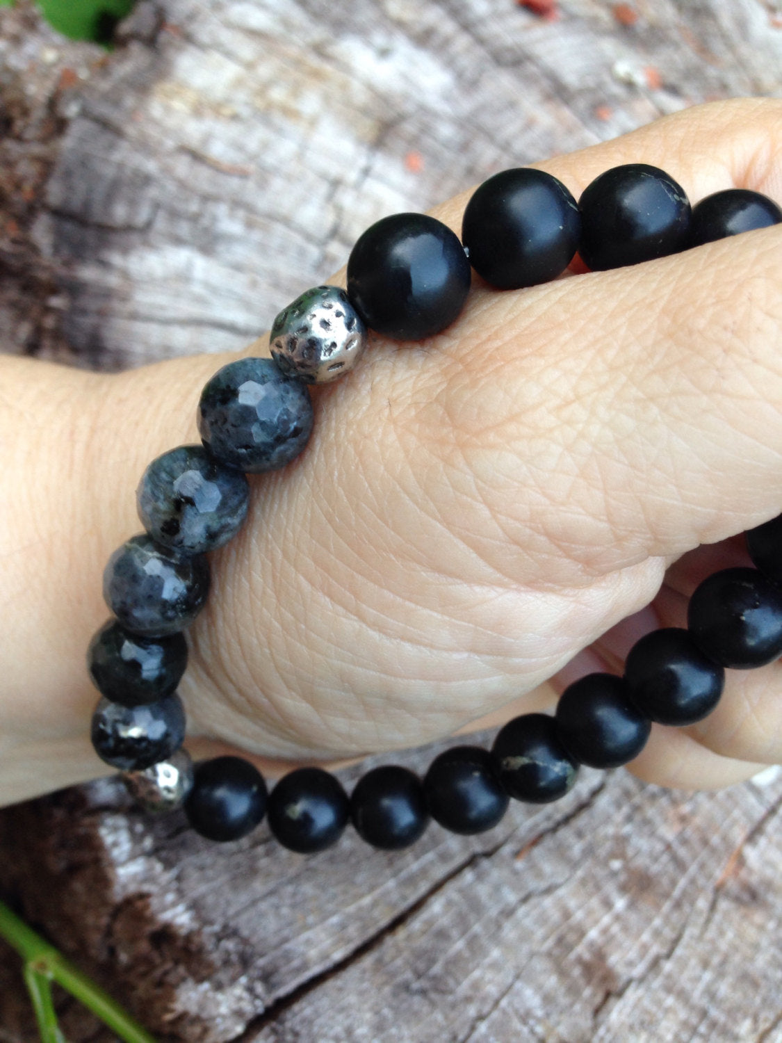 Mens bracelet in shungite and labradorite, EMF protection, natural stone bracelet, protection jewelry