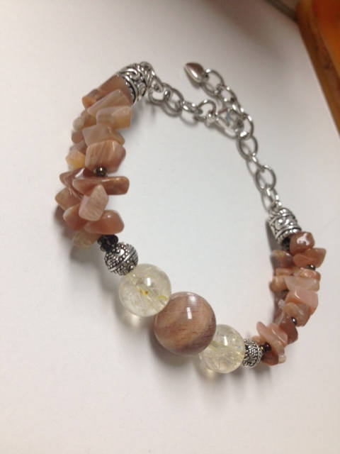 Moonstone and Citrine (B218) ladies bracelet, stone bracelet, balancing, heart charm bracelet