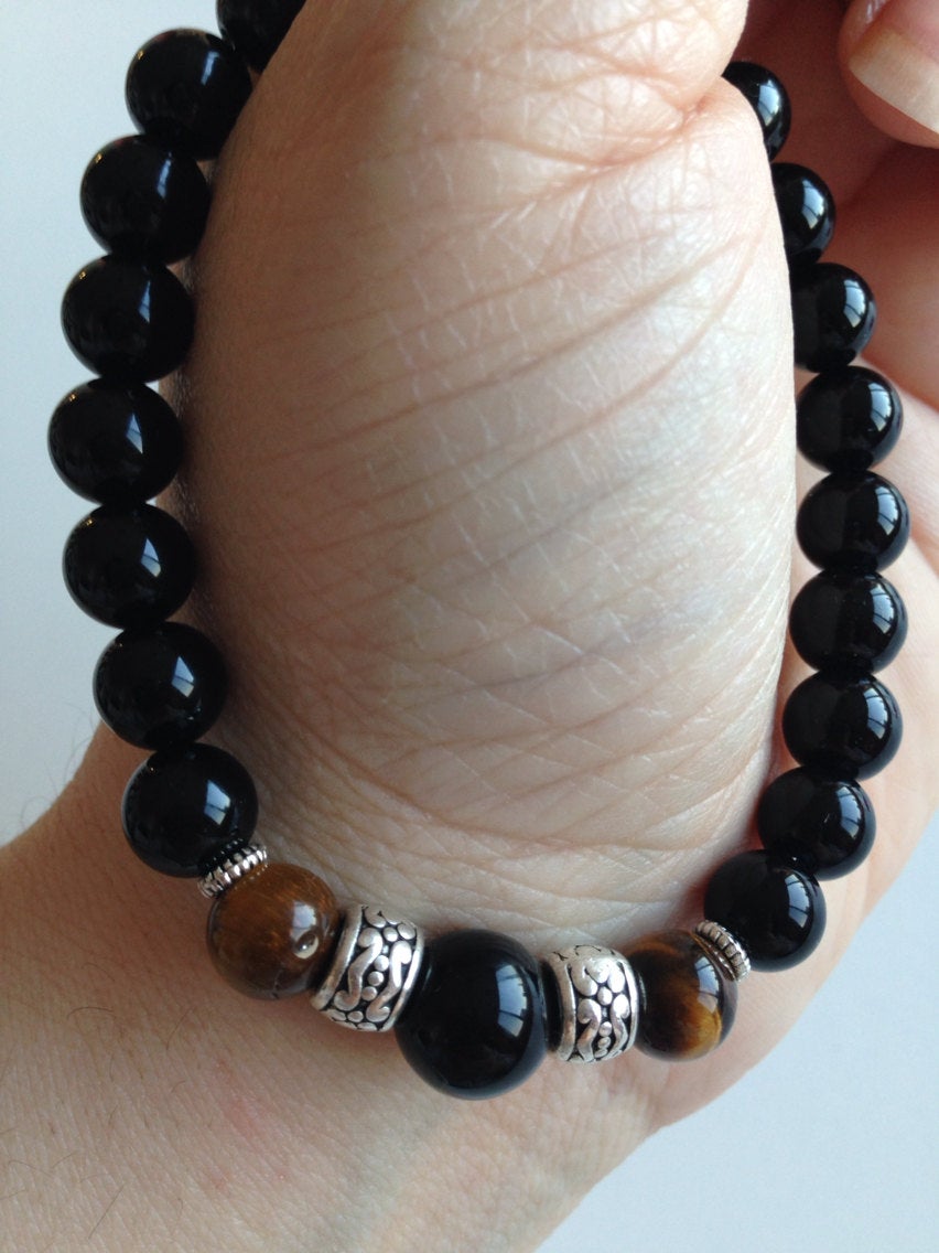Men's bracelet (B212) in black onyx and tiger eye, protection, travel stones, gift for him, natural stone bracelet, stone jewelry