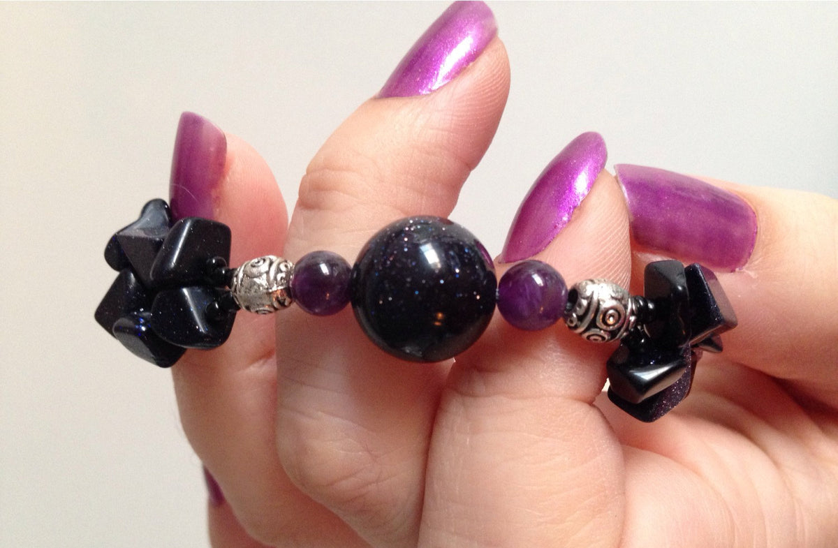 Women's bracelet in Blue Goldstone and Amethyst (B107) with a heart charm, stone bracelet, stone jewelry
