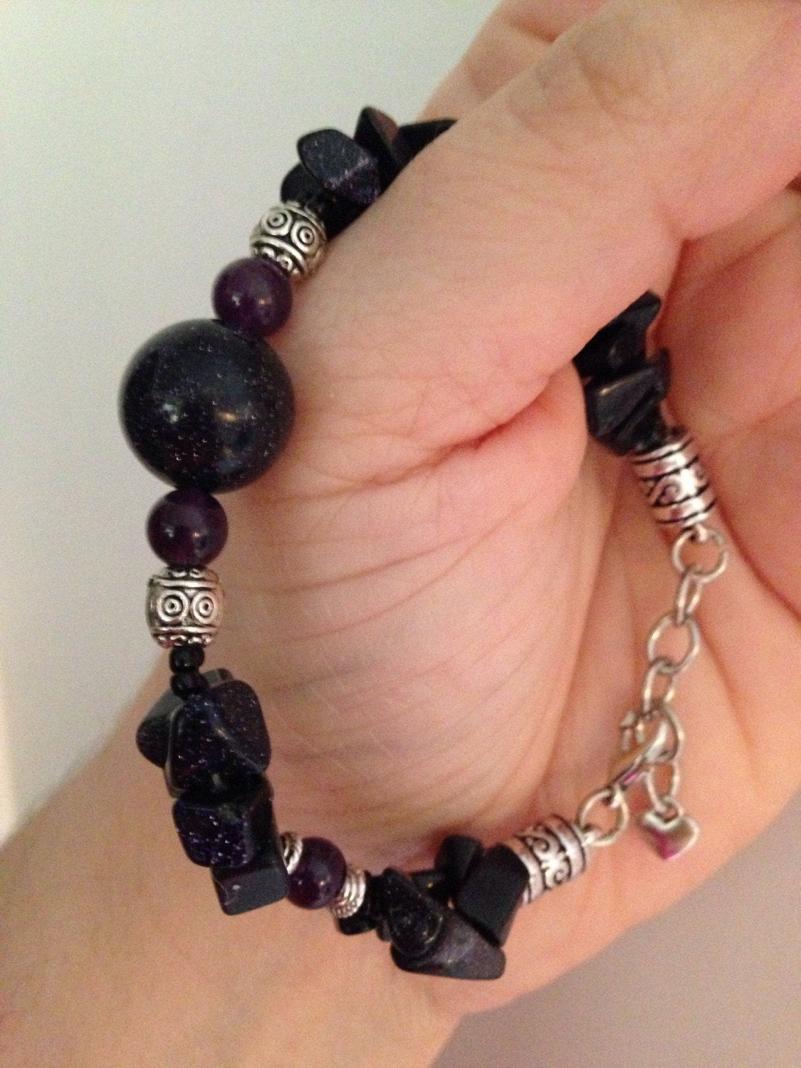 Women's bracelet in Blue Goldstone and Amethyst (B107) with a heart charm, stone bracelet, stone jewelry
